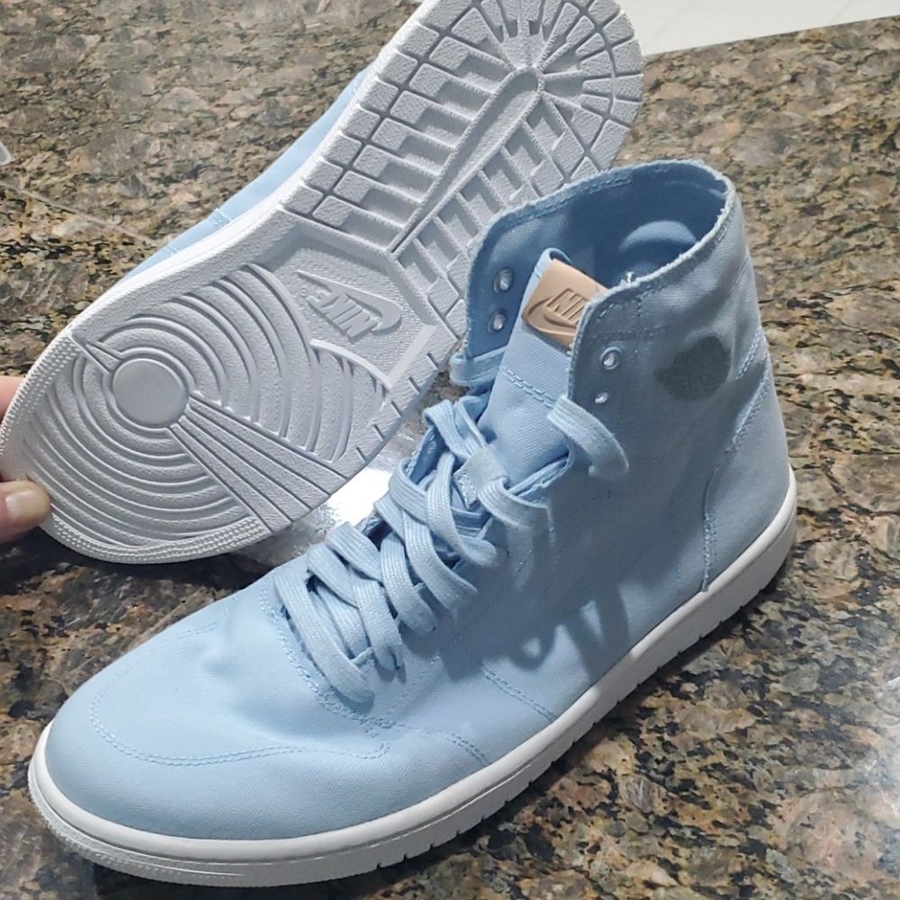 Jordan 1 canvas